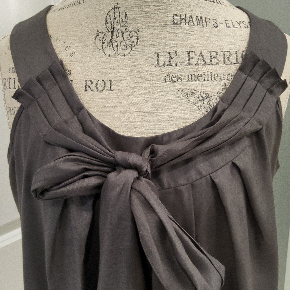 Anthropologie Sine Bow Tie Dark Gray Top - Size 12 - Picture 3 of 8